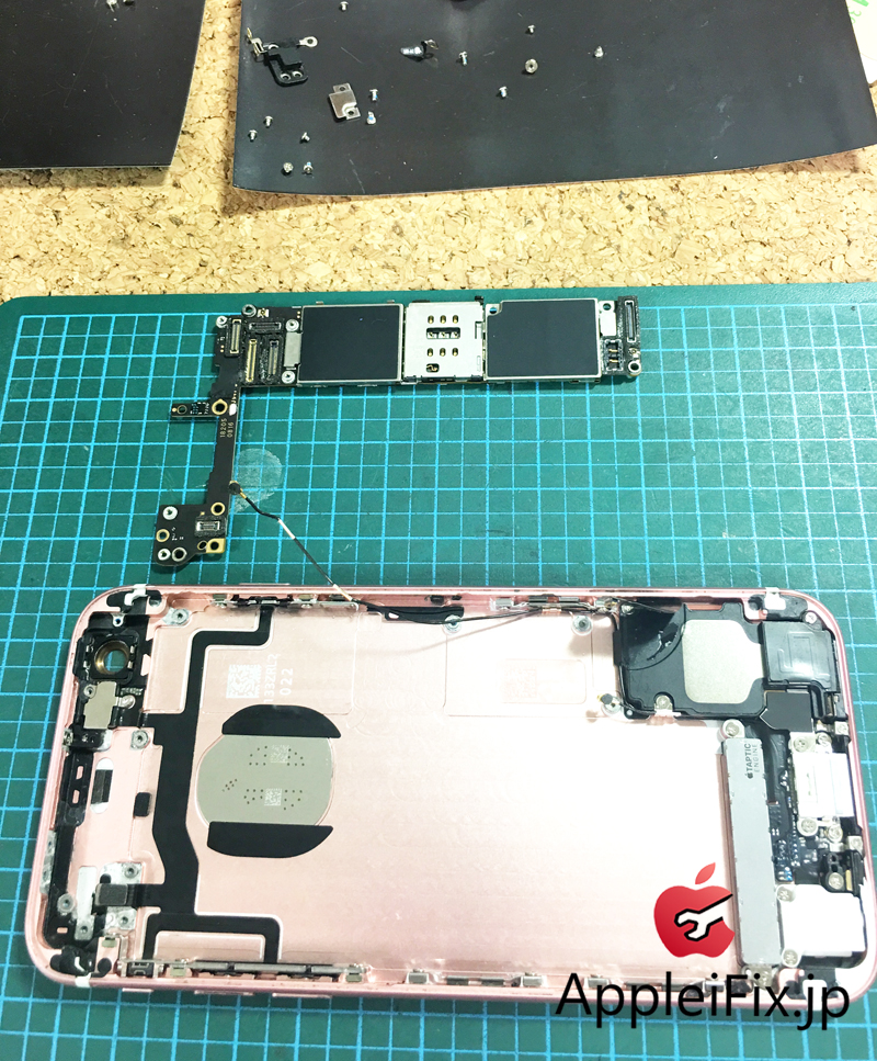 iPhone6S水没修理　新宿AppleiFix修理センター6.JPG