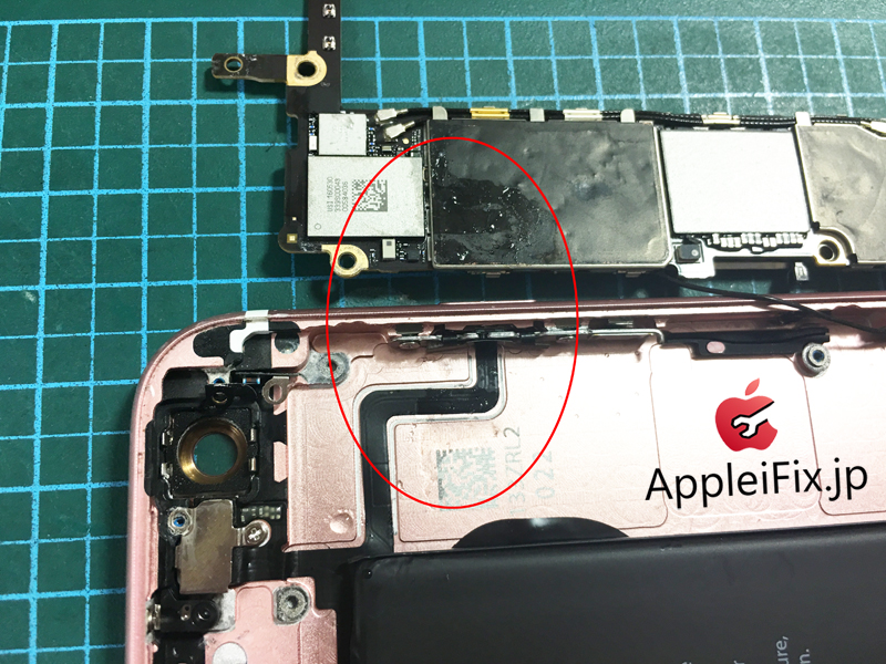 iPhone6S水没修理　新宿AppleiFix修理センター4.JPG