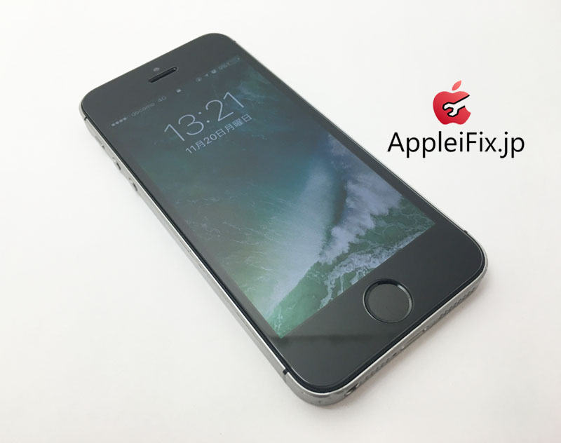 iPhoneSE　画面交換修理　新宿AppleiFix4.JPG