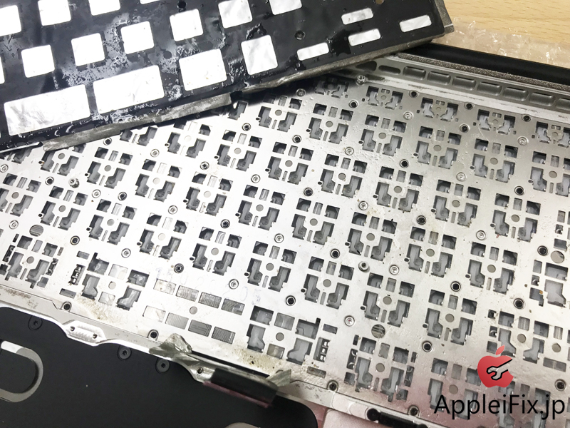 MacBookPro Retina 水没修理・データ復旧・キーボード修理2.JPG