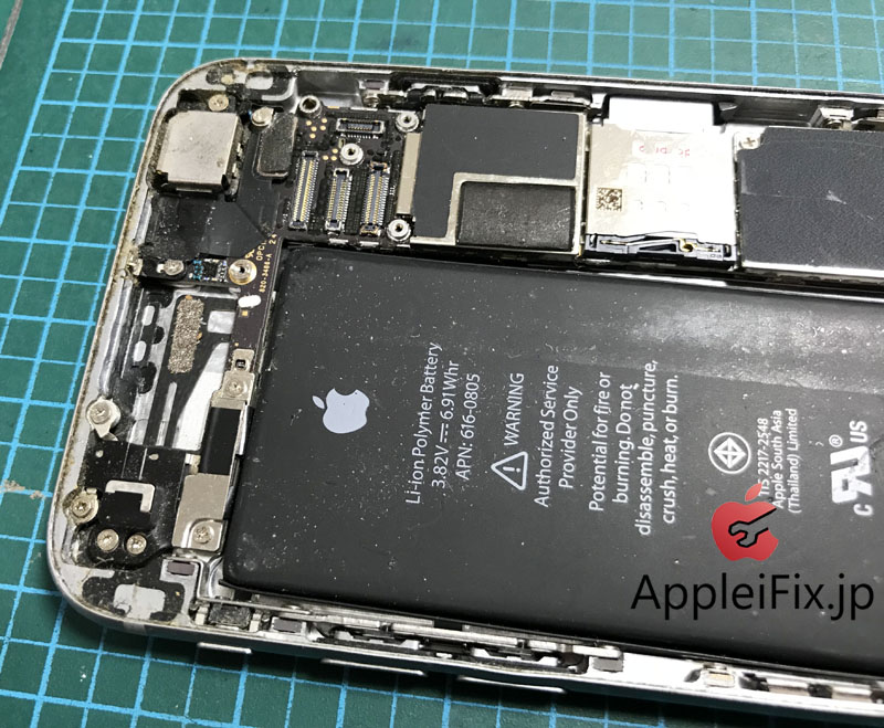 iPhone6　液晶交換修理　内部クリーニング　AppleiFix7.jpg