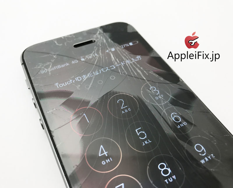 iPhone5S画面修理　新宿AppleiFix1.jpg