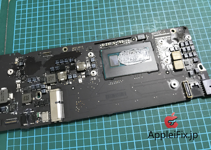 MacBookPro 水没修理　新宿AppleiFix5.JPG