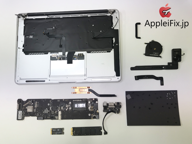 MacBookPro 水没修理　新宿AppleiFix4.JPG
