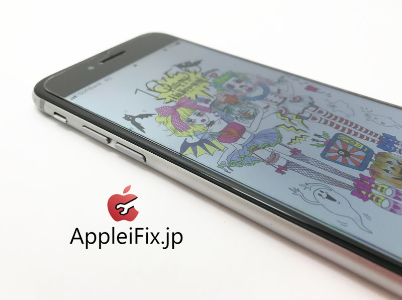 iPhone画面が浮いて来た　新宿AppleiFix4.JPG