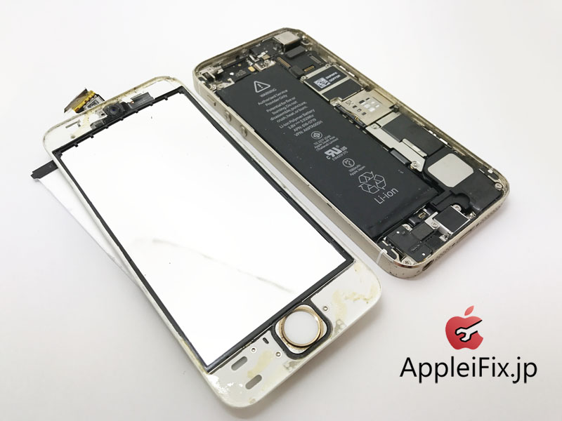 iPhone5S フロントパネル交換修理と凹み、歪み緩和作業修理.JPG