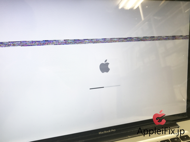 MacBookPro修理　新宿AppleiFix1.JPG